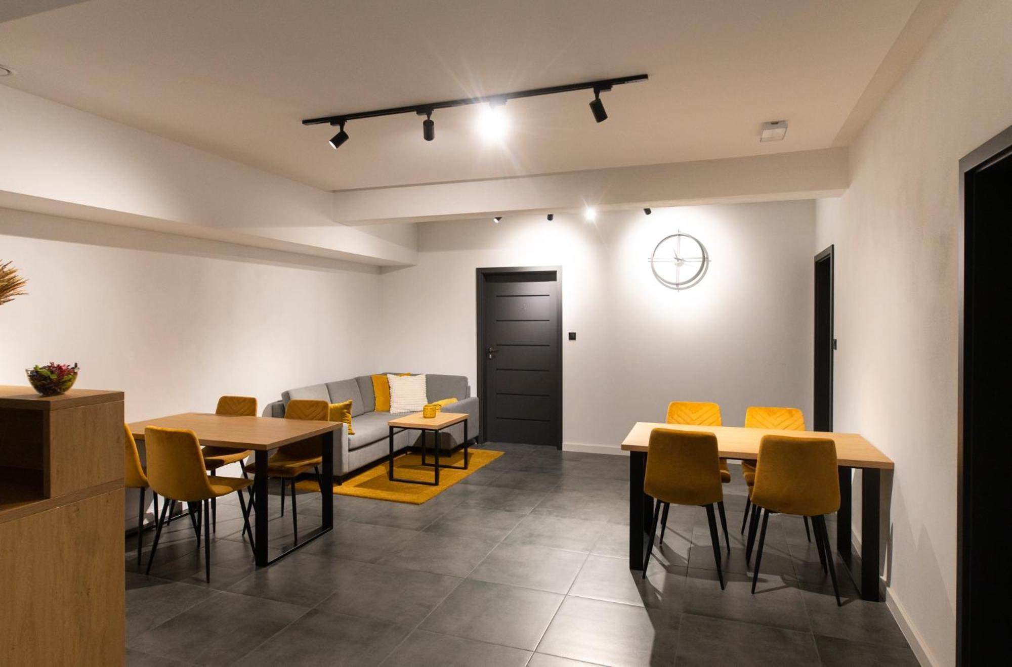 Apartamenty Loftove Wadowice Esterno foto
